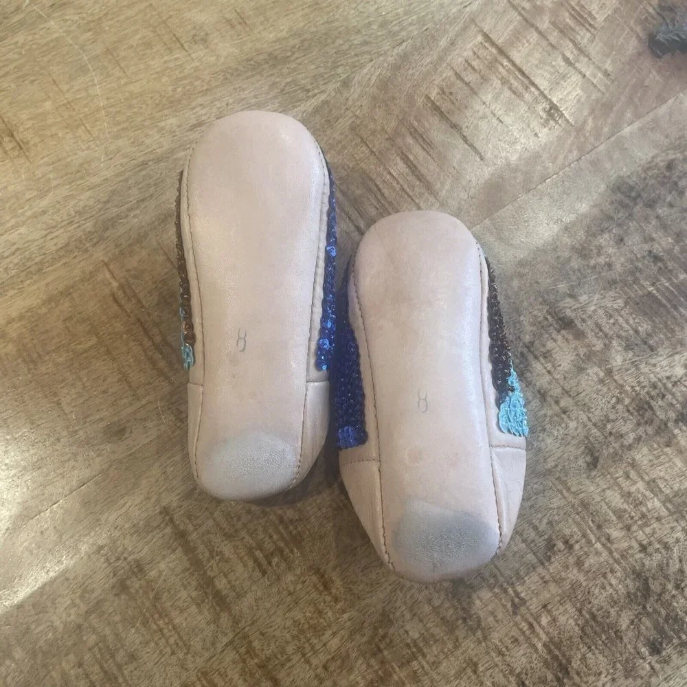 Le Toit de La Lune Handmade Leather Slippers Girls Size 8 Sequins Blue
